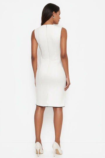 Robe formelle sans manches en satin blanc